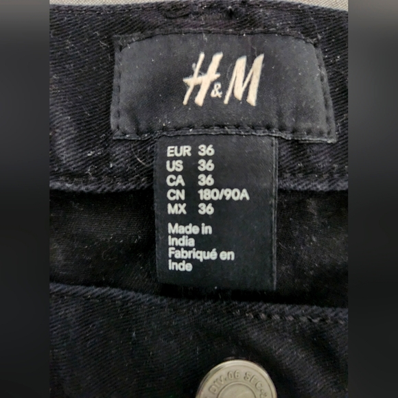 H&M Cropped Black Jeans (Size 36) - Picture 4 of 4
